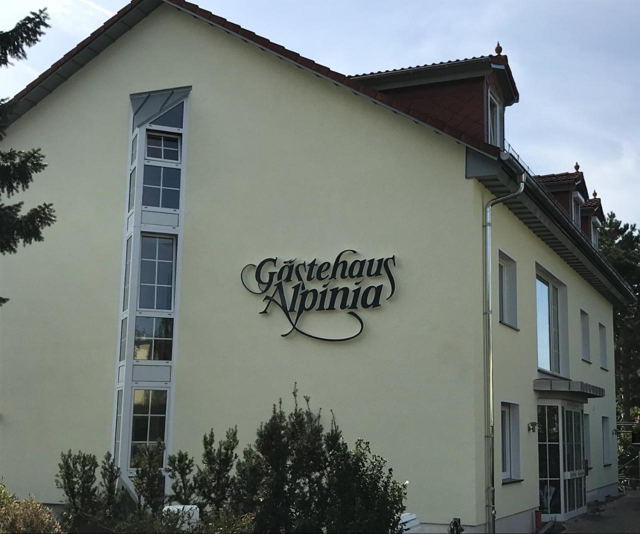 Gaestehaus Alpinia Berlin Exterior photo